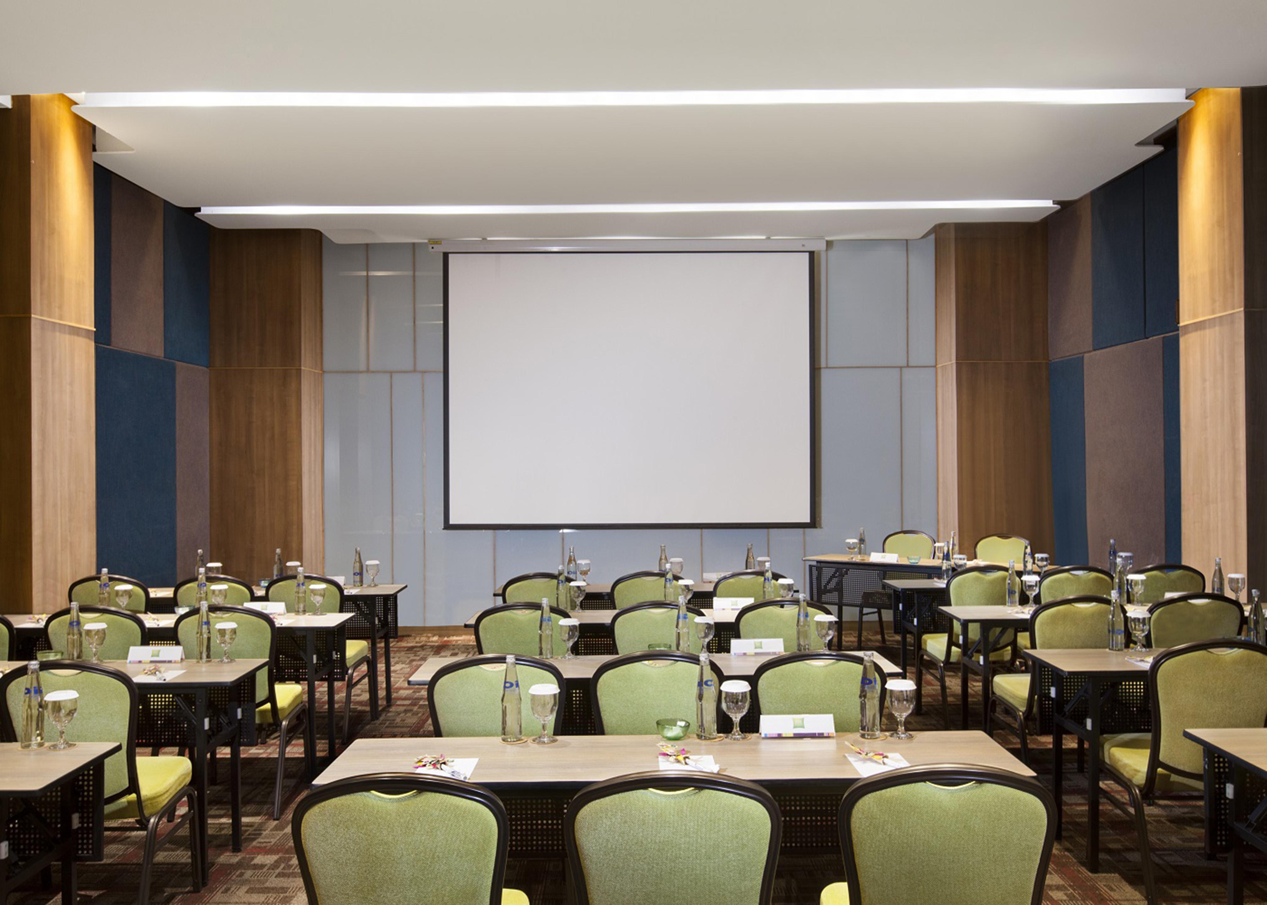 Grand Livio Kuta Hotel Легиан Экстерьер фото